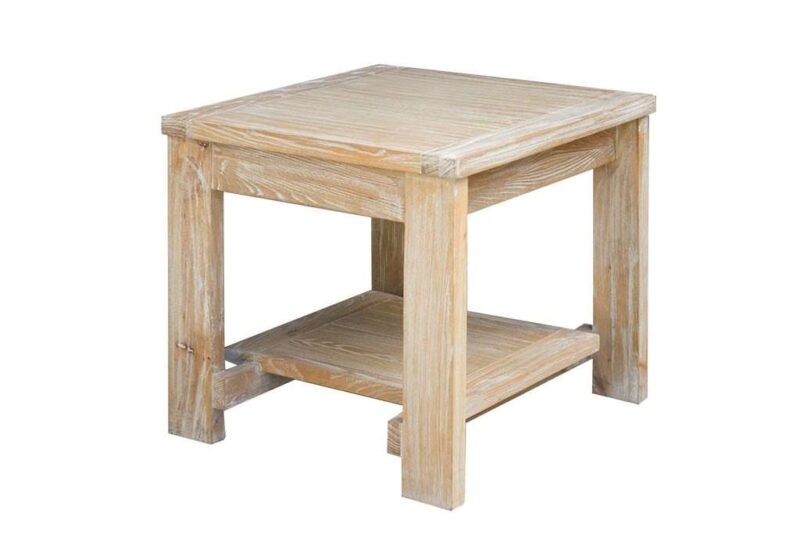 שולחן קטן מעץ